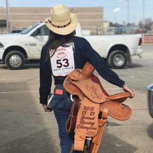 Meet your Posher, Jennifer